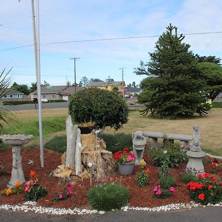 Mariners Cove Inn Уэстпорт Экстерьер фото