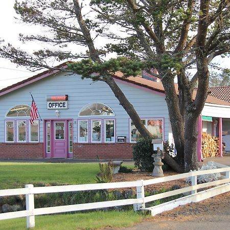 Mariners Cove Inn Уэстпорт Экстерьер фото